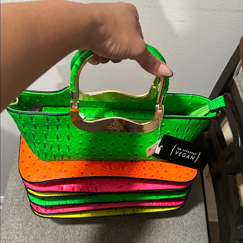 Vegan leather Green and Pink Women's Bag - Picture 3 of 8